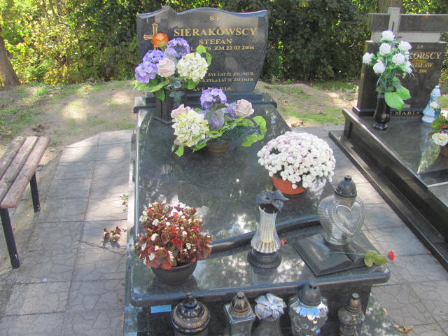 Grób Stefan Marian Sierakowski