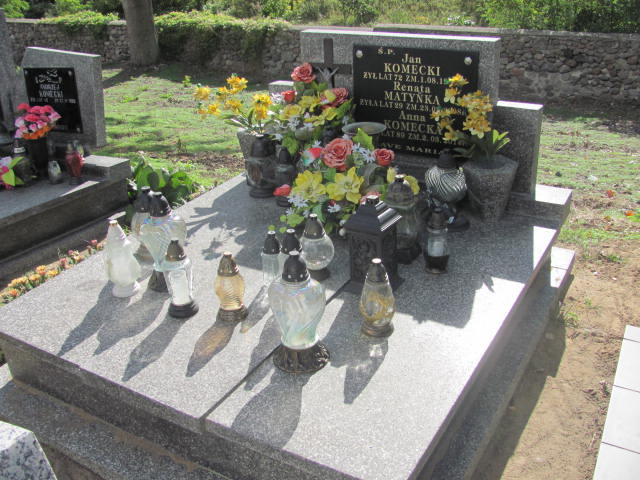 Grób Jan Komecki