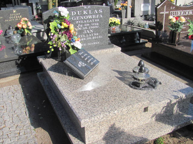 Grób Jan Duklas